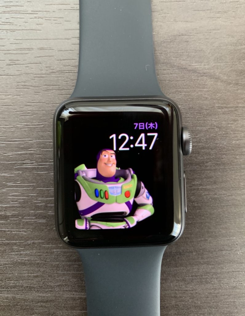 Apple Watch アップルウォッチ ディズニーキャラクターを選べる文字盤でミッキー ミニーが時間を教えてくれるよ
